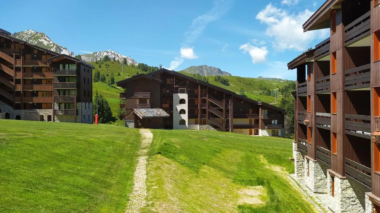 Apartment Paradiski-Belle Plagne, Altitude 2050M, Appart Skis Aux Pieds 4 Personnes La Plagne-Tarentaise