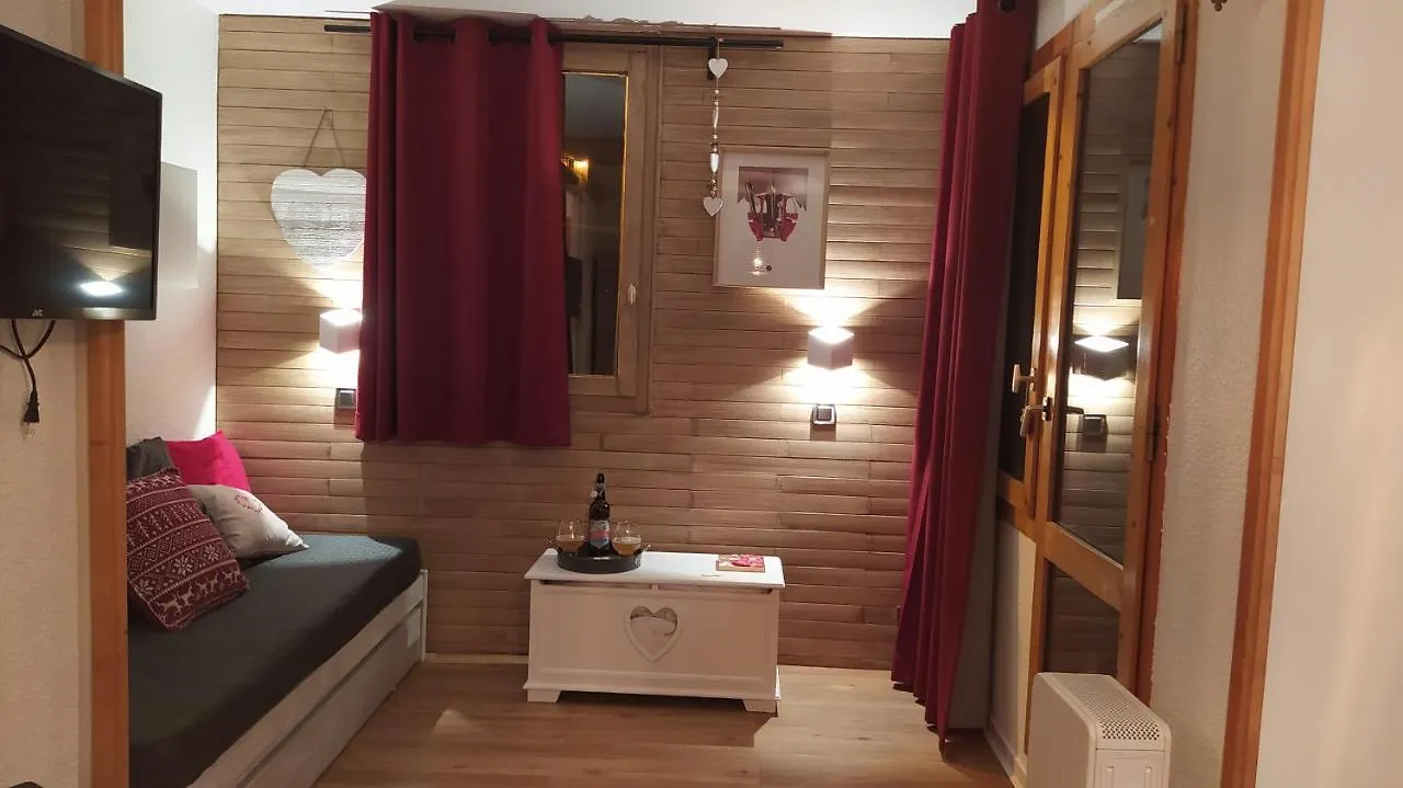 Apartment Paradiski-Belle Plagne, Altitude 2050M, Appart Skis Aux Pieds 4 Personnes La Plagne-Tarentaise France